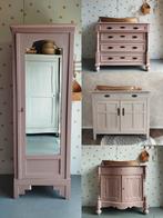 Vintage smalle kledingkast / eendeurskast / linnenkast, Kinderen en Baby's, Kinderkamer | Commodes en Kasten, 50 tot 70 cm, 105 cm of meer