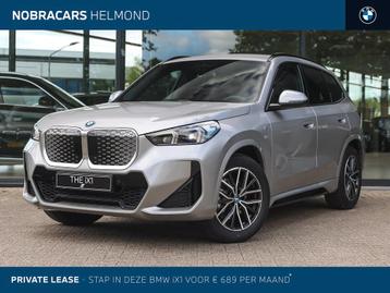 BMW iX1 eDrive20 M Sport / Trekhaak / Sportstoelen / Adaptie beschikbaar voor biedingen