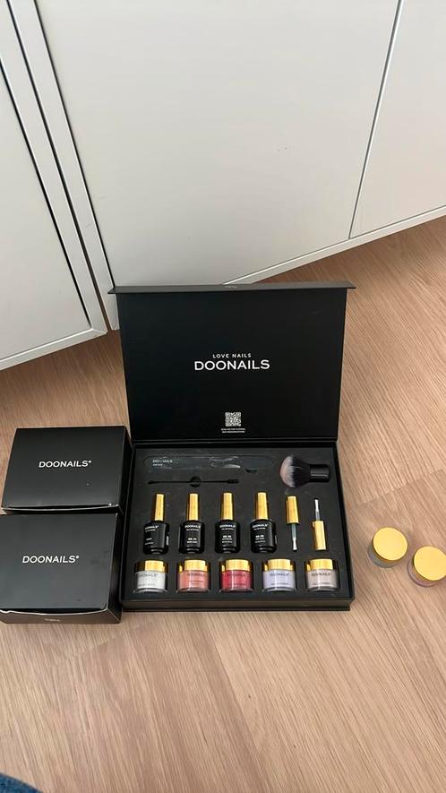 Complete Doonails Dipping Powder set, Sieraden, Tassen en Uiterlijk, Uiterlijk | Cosmetica en Make-up, Zo goed als nieuw, Handen en Nagels