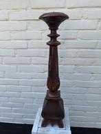 Houtsnijwerk kandelaar 63 cm hoog, Huis en Inrichting, Woonaccessoires | Kandelaars en Kaarsen, Ophalen, Zo goed als nieuw, Kandelaar