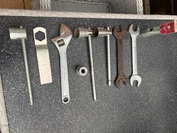 Montagesleutels voor Spinder fietsdrager 30 mm. beschikbaar voor biedingen