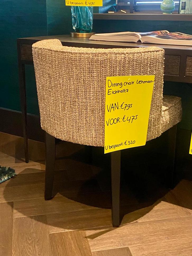 EICHHOLTZ | DINING CHAIR LEHMAN- SHOWROOM ARTIKEL, Huis en Inrichting, Stoelen, Zo goed als nieuw, Eén, Stof, Ophalen