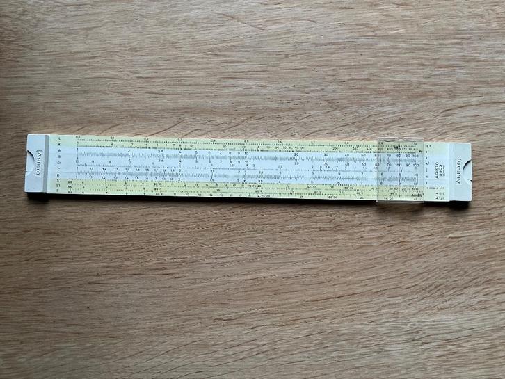 Rekenliniaal te koop, Diversen, Schoolbenodigdheden, Gebruikt, Ophalen of Verzenden