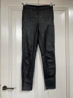 Knitted zwarte lederlook broek M, Kleding | Dames, Broeken en Pantalons, Maat 38/40 (M), Zwart, Knit-ted, Ophalen of Verzenden