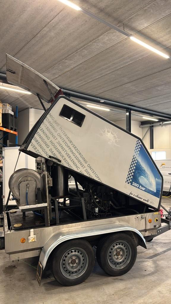 Hogedrukreiniger in Trailer Oertzen, Tuin en Terras, Hogedrukreinigers, Gebruikt, Benzine, Met regelbare waterdruk, Ophalen