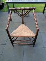 Antiek stoeltje, biezen zitting, Antiek en Kunst, Antiek | Meubels | Stoelen en Banken, Ophalen