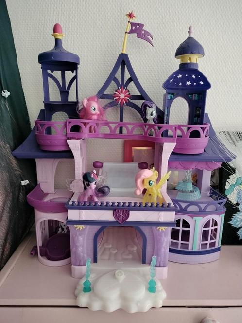 My little pony kasteel in nieuw staat met doos, Kinderen en Baby's, Speelgoed | My Little Pony, Zo goed als nieuw, Ophalen