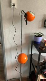 Oranje retro lamp, Huis en Inrichting, Lampen | Vloerlampen, Overige materialen, Retro style, 150 tot 200 cm, Gebruikt