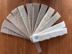 Bunch met staaltjes tapijt / vloerbedekking - beige / crème, Ophalen of Verzenden, Zo goed als nieuw, Materiaal