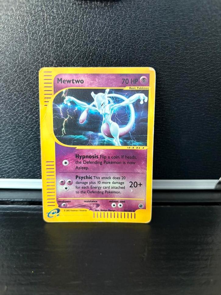 Mewtwo reverse holo, Hobby en Vrije tijd, Verzamelkaartspellen | Pokémon, Zo goed als nieuw, Meerdere kaarten, Foil, Ophalen of Verzenden
