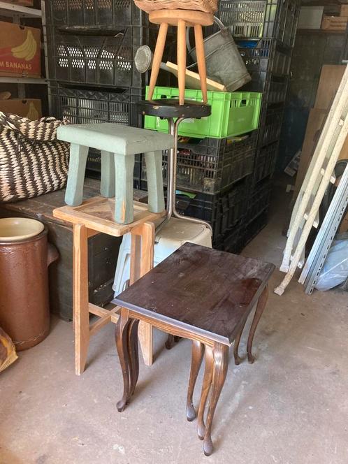 Krukje krukken kruk hout staal plantentafel bijzettafel, Huis en Inrichting, Krukjes, Zo goed als nieuw, Hout, Ophalen of Verzenden