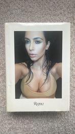 Kim Kardashian Selfish, Ophalen of Verzenden, Zo goed als nieuw, Overige onderwerpen