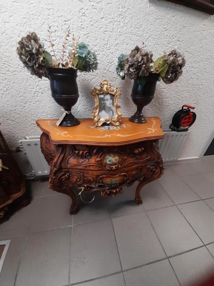 Antieke barok buik kast, Huis en Inrichting, Tafels | Sidetables, Zo goed als nieuw, 25 tot 50 cm, Rechthoekig, Ophalen of Verzenden