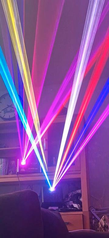 Professionele disco lasers  te huur 5 en 15 watt ! beschikbaar voor biedingen