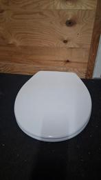 WC bril - beugel kapot, verder compleet, Huis en Inrichting, Ophalen, Minder dan 50 cm, Gebruikt, Overige typen