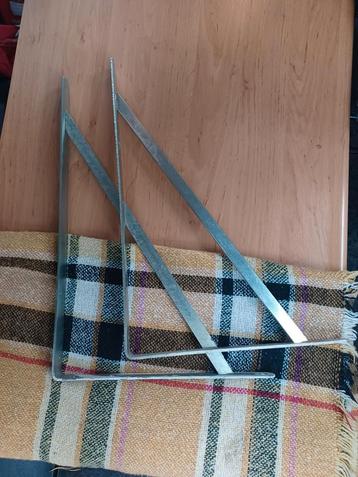 Plankendragers beschikbaar voor biedingen