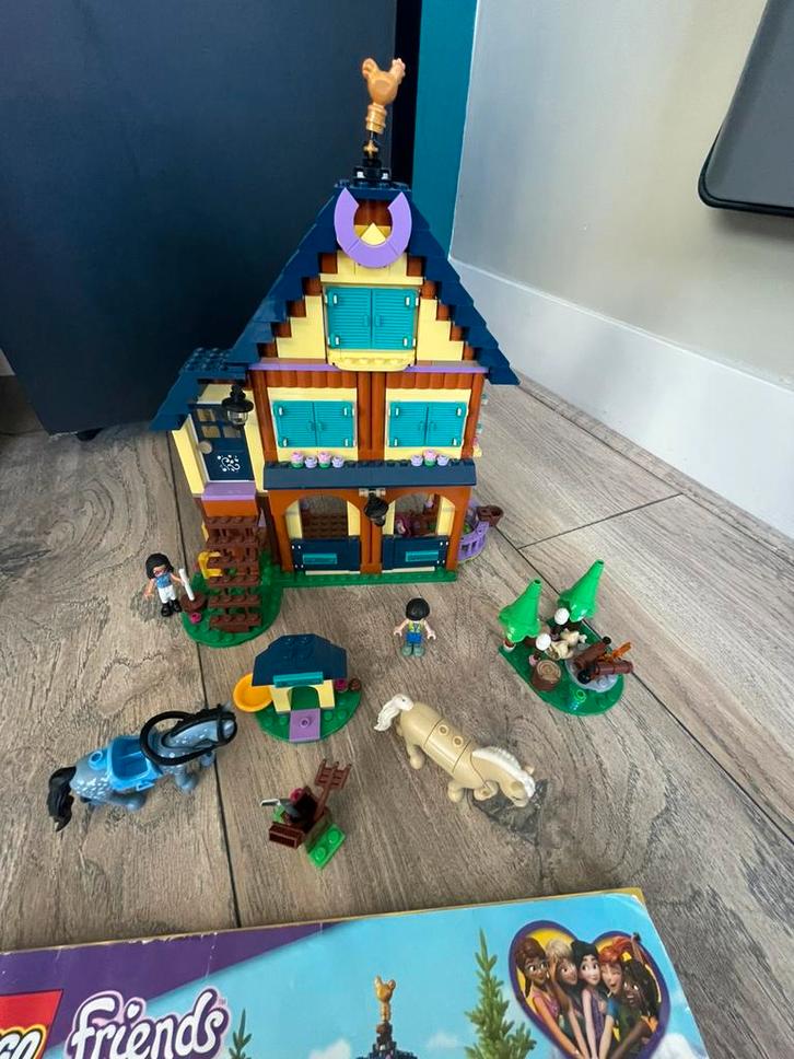 Diversen sets (9 stuks) Lego friends, Kinderen en Baby's, Speelgoed | Bouwstenen, Zo goed als nieuw, Overige merken, Ophalen of Verzenden
