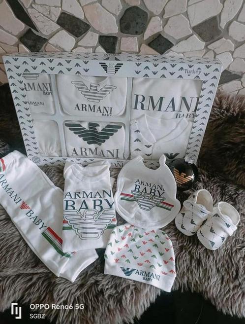 Baby kleding New born baby Armani setjes AANBIEDING!!, Kinderen en Baby's, Babykleding | Baby-kledingpakketten, Ophalen of Verzenden