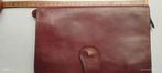 AIGNER Enveloppetas Bordeaux Leer Nieuw/ZGAN, Sieraden, Tassen en Uiterlijk, Tassen | Damestassen, Ophalen of Verzenden