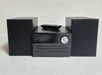 Pioneer X-EM 16 CD-speler met twee stereoluidsprekers  beschikbaar voor biedingen