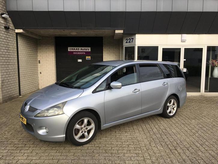 Mitsubishi Grandis 2.4-16V Intense / 7 PERSOONS / NETTE STAA, Auto's, Mitsubishi, Bedrijf, Te koop, Grandis, ABS, Airbags, Airconditioning