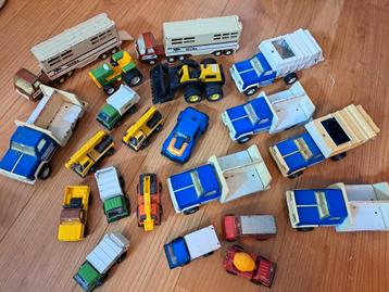 Doosje vol auto's van Tonka beschikbaar voor biedingen