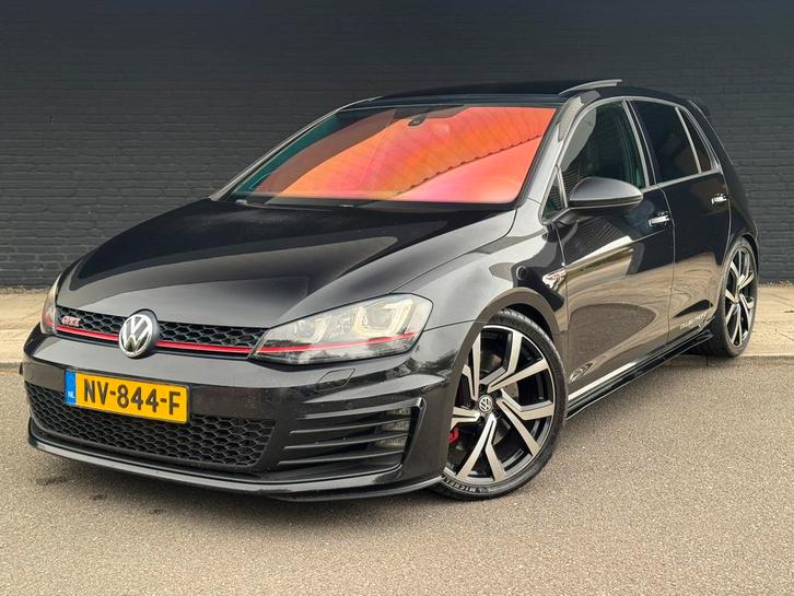 Volkswagen Golf 2.0 TSI 5D DSG R600 IS38 TURBO, Auto's, Volkswagen, Particulier, ABS, Achteruitrijcamera, Adaptieve lichten, Adaptive Cruise Control