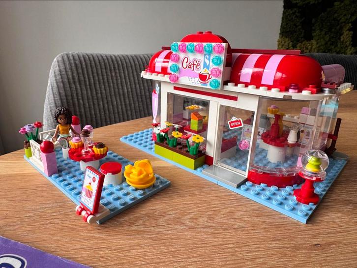 Lego Cafe 3061, Tickets en Kaartjes, Recreatie | Pretparken en Attractieparken, Drie personen of meer, Overige typen