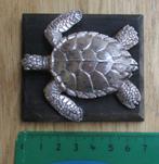 Wereld natuur fonds no.8 zeeschildpad verzilverd schildpad, Verzamelen, Dierenverzamelingen, Ophalen of Verzenden, Gebruikt, Reptiel of Amfibie
