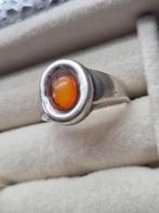Zilveren ring bruine steen maat 18, 18 tot 19, Gebruikt, Verzenden, Dame