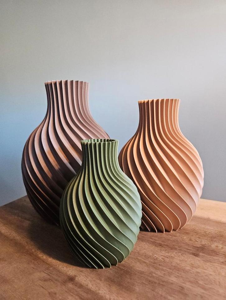 Spiraal vazen set van 3 bruin, terracotta, groen 3D vaas, Huis en Inrichting, Woonaccessoires | Vazen, Nieuw, Overige kleuren