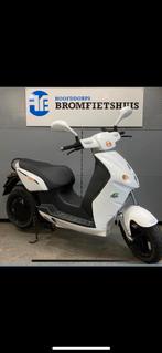 Gratis ophalen elektrische snorscooter., Fietsen en Brommers, Snorfietsen en Snorscooters, Ophalen, Gebruikt, Overige merken