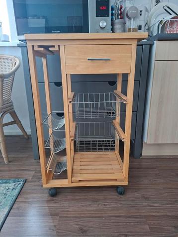 Keuken trolley  beschikbaar voor biedingen