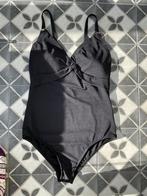 BEACHWAVE badpak met knoopdetail en werkje in stof maat 46, Kleding | Dames, Badmode en Zwemkleding, Zwart, Nieuw, Badpak, Ophalen of Verzenden