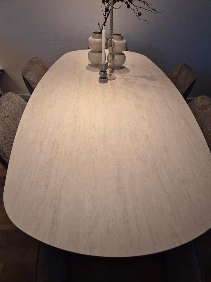 Eettafel Luna Deens ovaal travertine, Huis en Inrichting, Tafels | Eettafels, Nieuw, 100 tot 150 cm, 200 cm of meer, Overige vormen