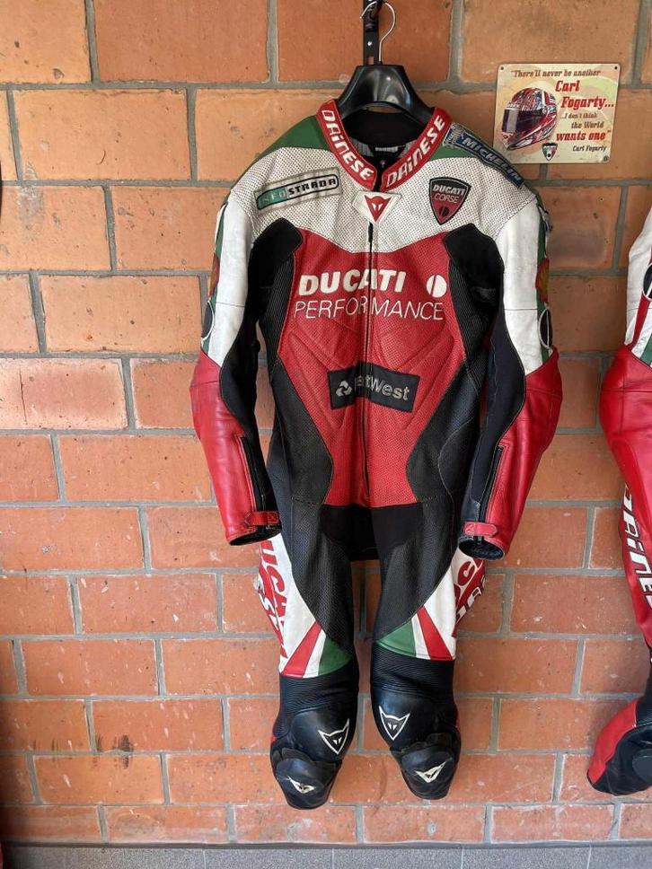 Ducati Carl Fogarty orginele Limited edition racepak, Motoren, Kleding | Motorkleding, Tweedehands, Ophalen