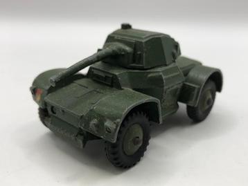 Dinky Toys 670 Armoured Car groen -GOED- M10 beschikbaar voor biedingen
