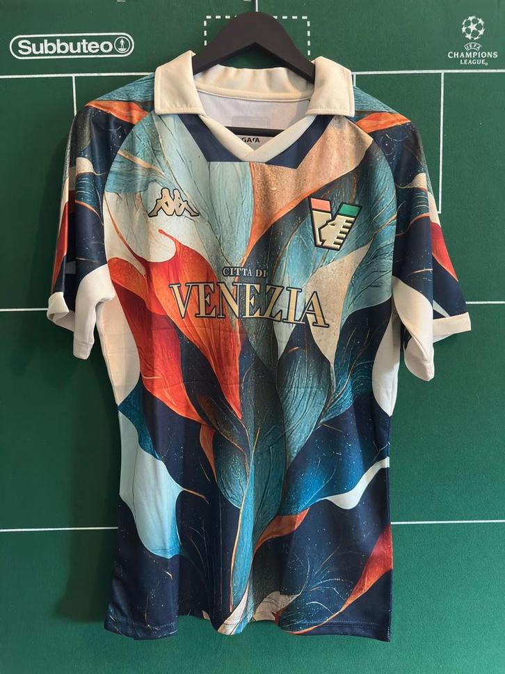 Venezia 22/23 Special, Sport en Fitness, Voetbal, Nieuw, Shirt, Maat M, Verzenden