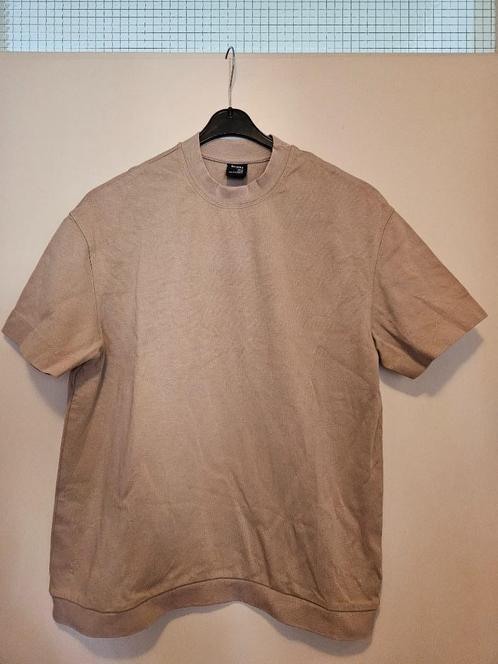 Bershka beige heren t-shirt korte mouw - boxy fit - maat XS, Kleding | Heren, T-shirts, Zo goed als nieuw, Maat 46 (S) of kleiner