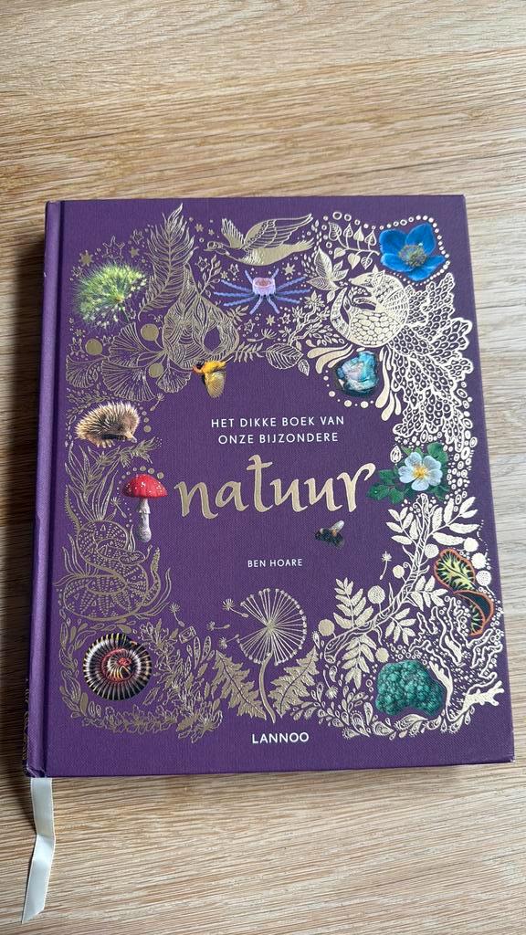 Ben Hoare - Het dikke boek van onze bijzondere natuur, Boeken, Kinderboeken | Jeugd | onder 10 jaar, Zo goed als nieuw, Non-fictie