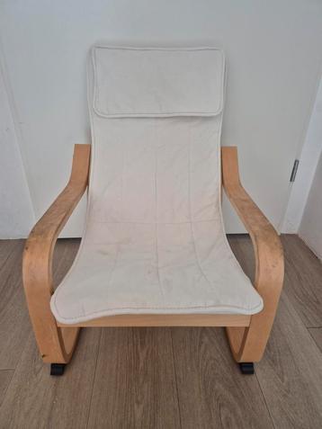 Ikea kinderstoel beschikbaar voor biedingen