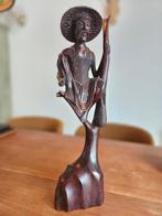 Houten Beeld visser Man op Boomstam, Antiek en Kunst, Kunst | Beelden en Houtsnijwerken, Ophalen of Verzenden