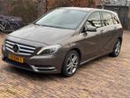 Mercedes B200 CDI Prestige meest luxe uitvoering. Z.G.H.O., Auto's, Mercedes-Benz, Euro 5, Zwart, 4 cilinders, Diesel