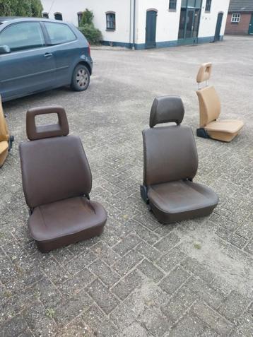 T2 en T3 stoelen