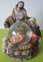 kerststal sneeuwbol - schudbol - Maria-Jozef-Jezus-schaapje, Ophalen of Verzenden, Zo goed als nieuw