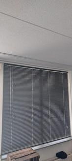 Jaloezie / luxaflex 160x180, Ophalen, 150 tot 200 cm, Grijs, Zo goed als nieuw