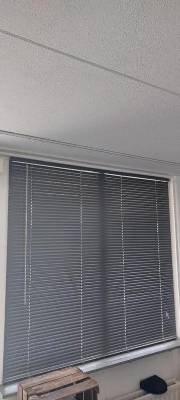 Jaloezie / luxaflex 160x180 beschikbaar voor biedingen