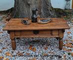 Antieke salontafel, afm. 120cm x 73cm en 47cm hoog., Antiek en Kunst, Antiek | Meubels | Tafels, Ophalen