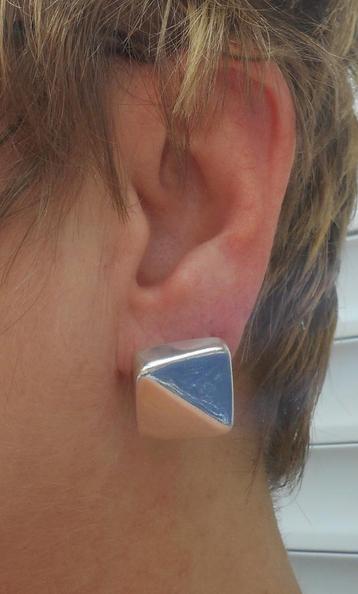 Zilveren modernist oorbellen nr.516 beschikbaar voor biedingen