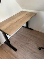 Wooden adjustable office desk, Huis en Inrichting, Bureaus, Zo goed als nieuw, Ophalen